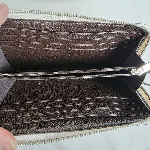 Coach F22314 Studded Pebble Leather Hobo & Wallet Set - Picture 3 of 16